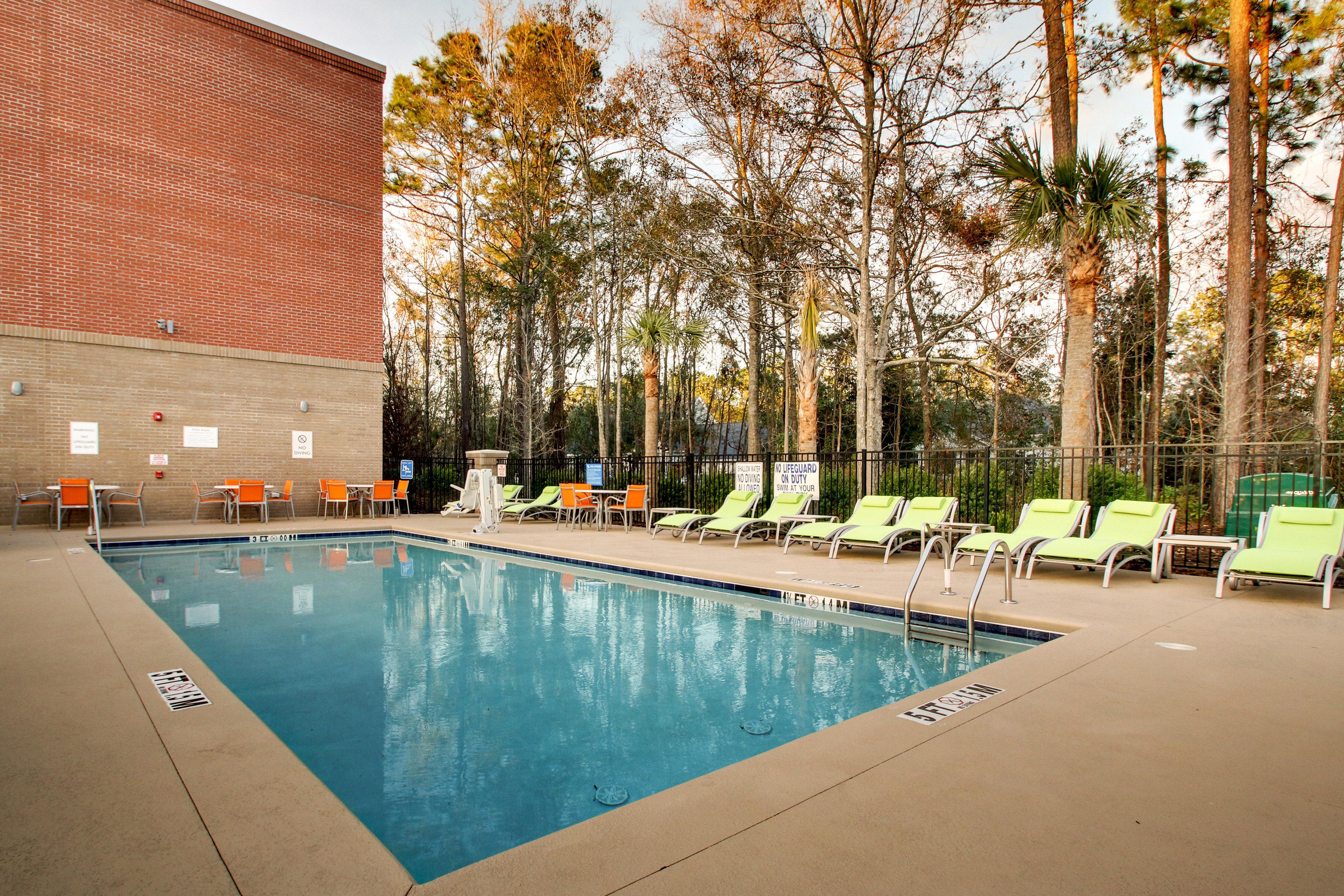 Holiday Inn Express & Suites - Summerville, An Ihg Hotel Exterior foto